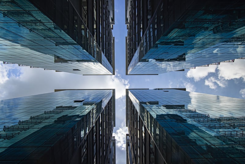 delinea-photo-cloud-buildings